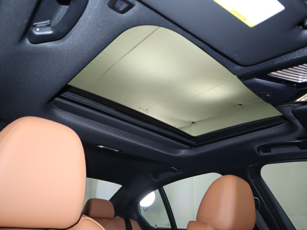 Thumbnail: 2023 BMW 3 Series - 19