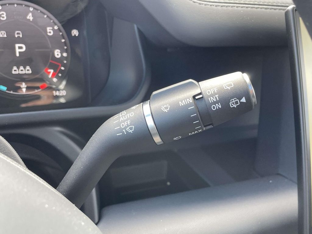 New 2026 Red Land Rover X-Dynamic SE image 38