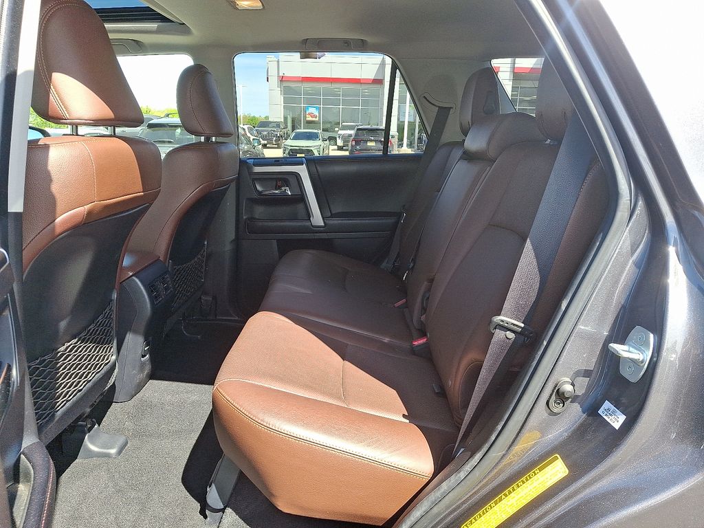 2017 Toyota 4Runner Limited 10