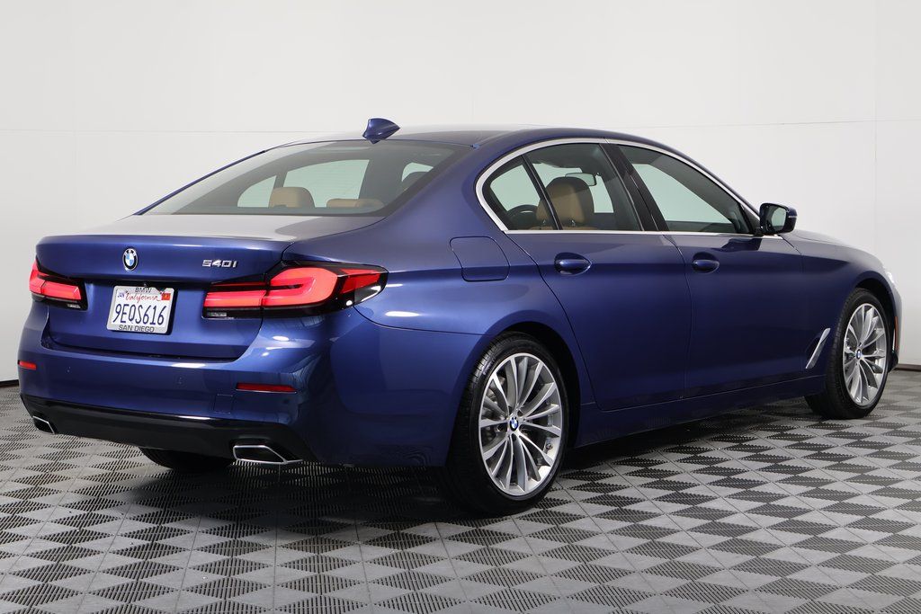 Thumbnail: 2023 BMW 5 Series - 4