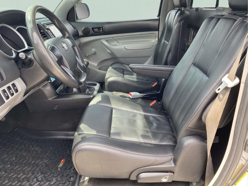 Used 2014 Toyota Tacoma Truck