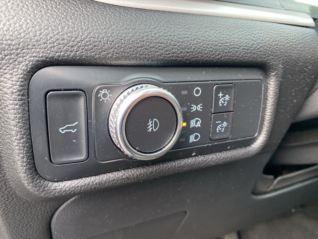 used 2022 Ford Explorer car, priced at $27,250