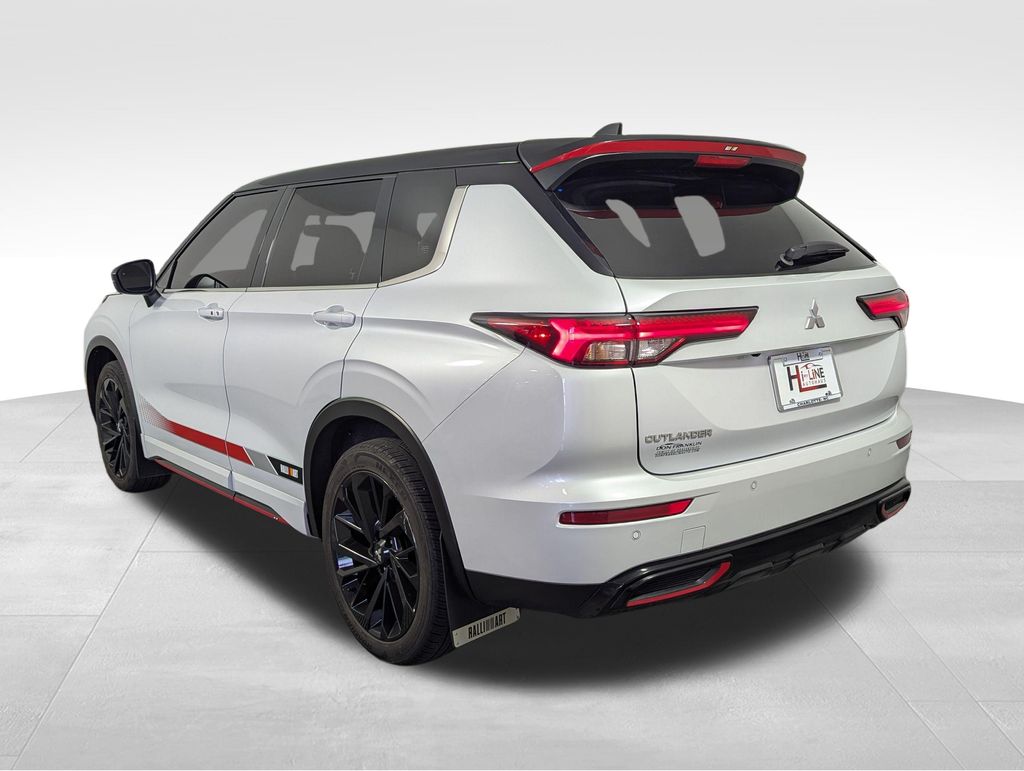 2024 White Mitsubishi Outlander SE Ralliart 4X4 SUV