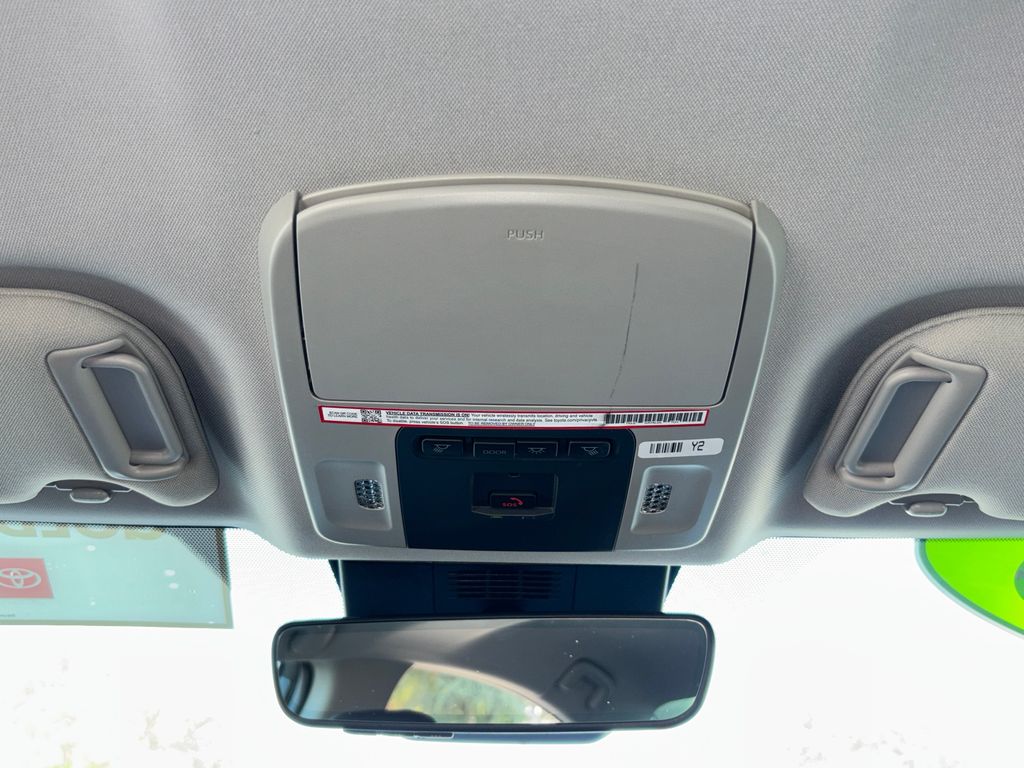 Thumbnail: 2025 Toyota Camry - 22