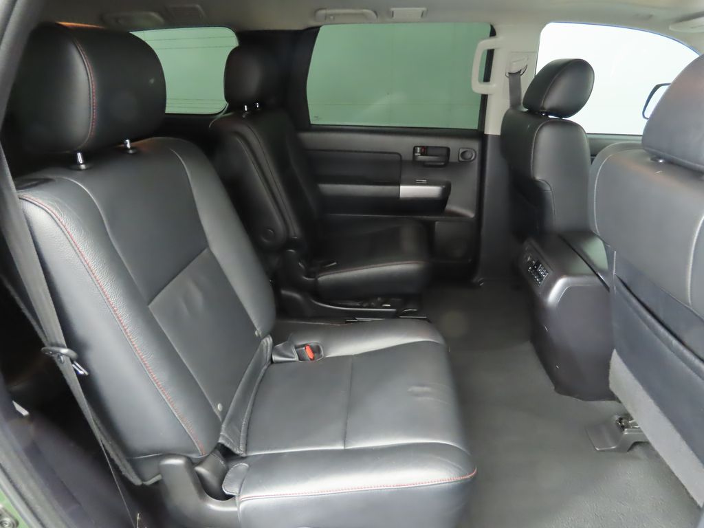 Thumbnail: 2020 Toyota Sequoia - 23