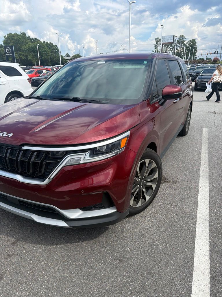 2022 Kia Carnival EX FWD