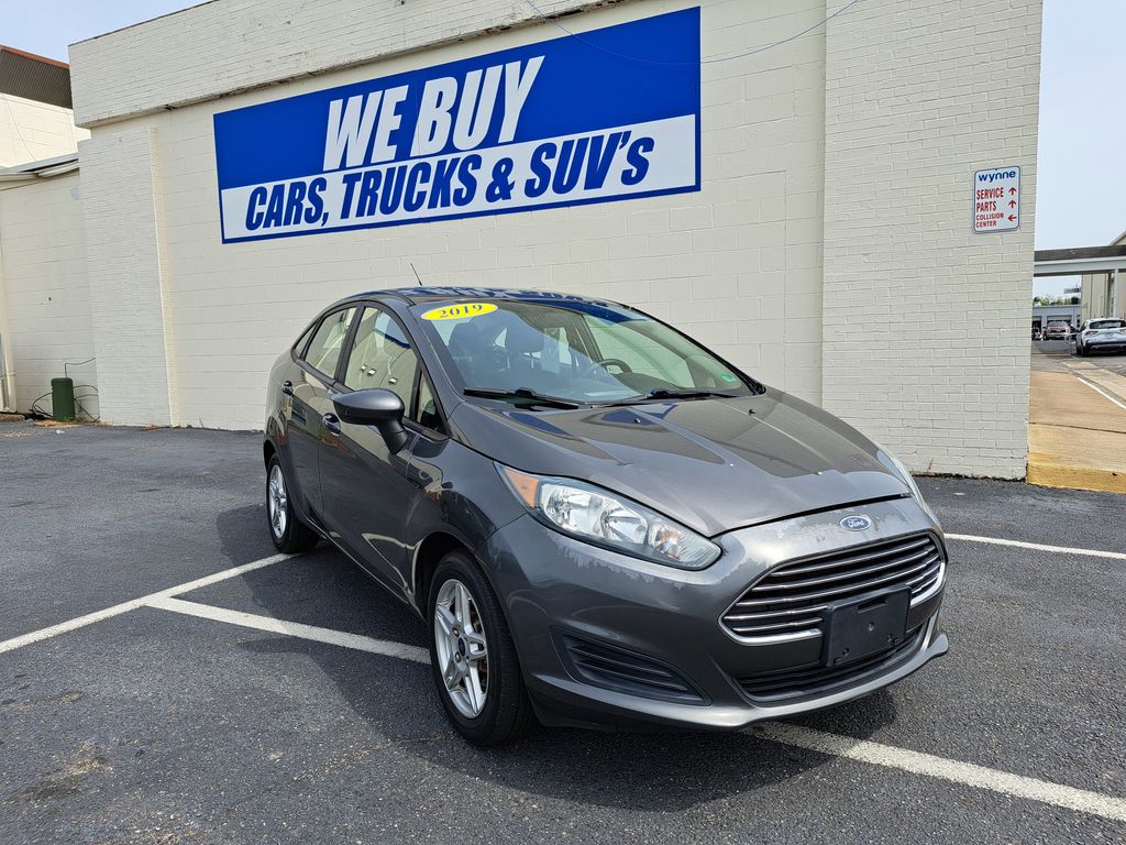 Gray (Magnetic) 2019 Ford Fiesta SE FWD Sedan Front-Wheel Drive 6-Speed Automatic