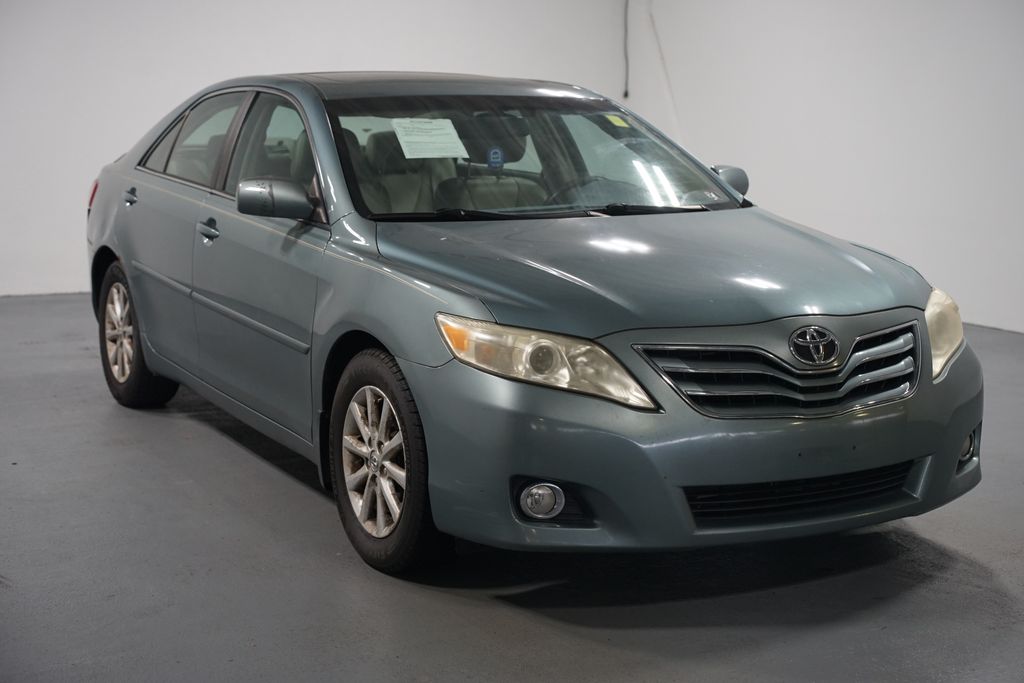 Thumbnail: 2010 Toyota Camry - 3