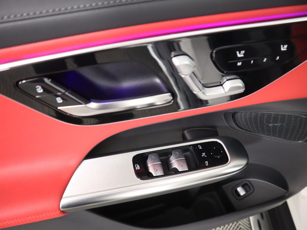 Thumbnail: 2026 Mercedes-Benz GLC - 25