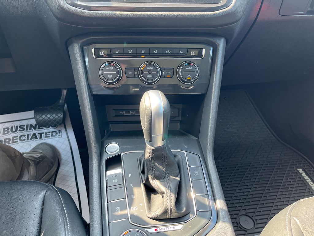2018 Volkswagen Tiguan 2.0T SE photo