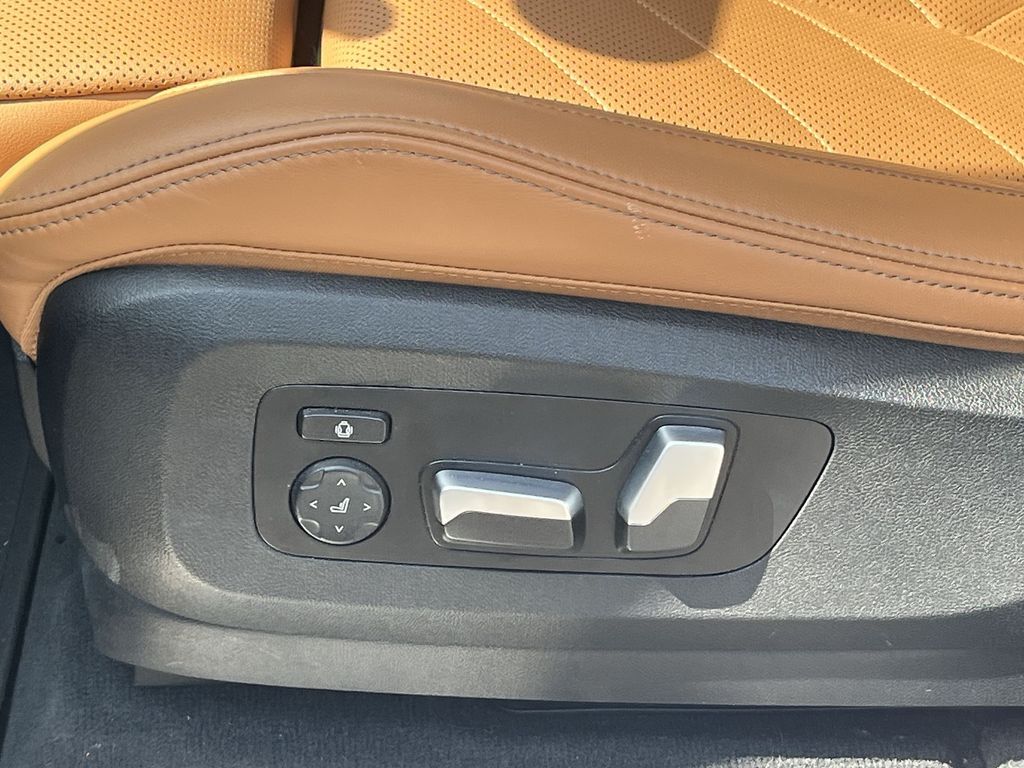 Thumbnail: 2024 BMW X5 - 12