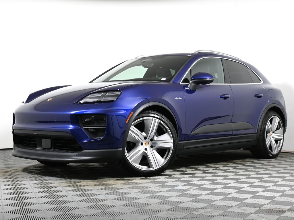 2024 Porsche Macan T Hero Image