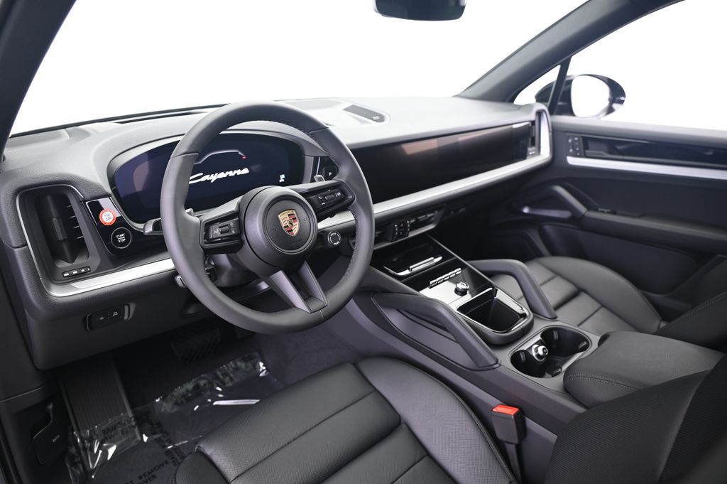Thumbnail: 2025 Porsche Cayenne - 4