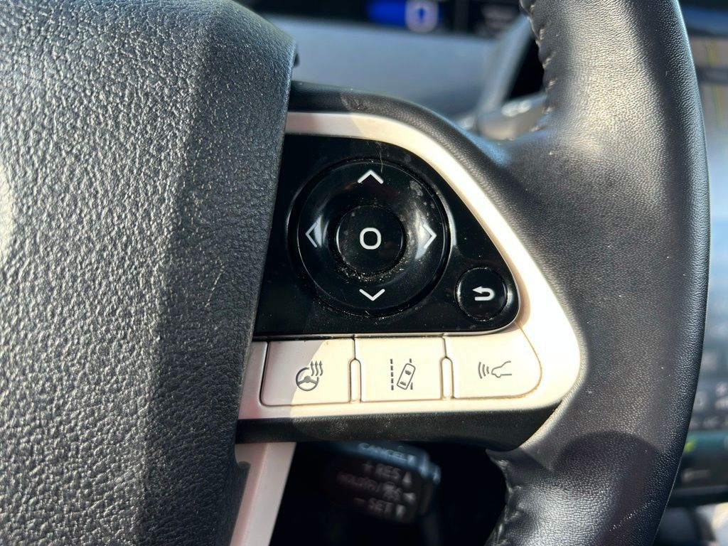 Thumbnail: 2019 Toyota Prius Prime - 19
