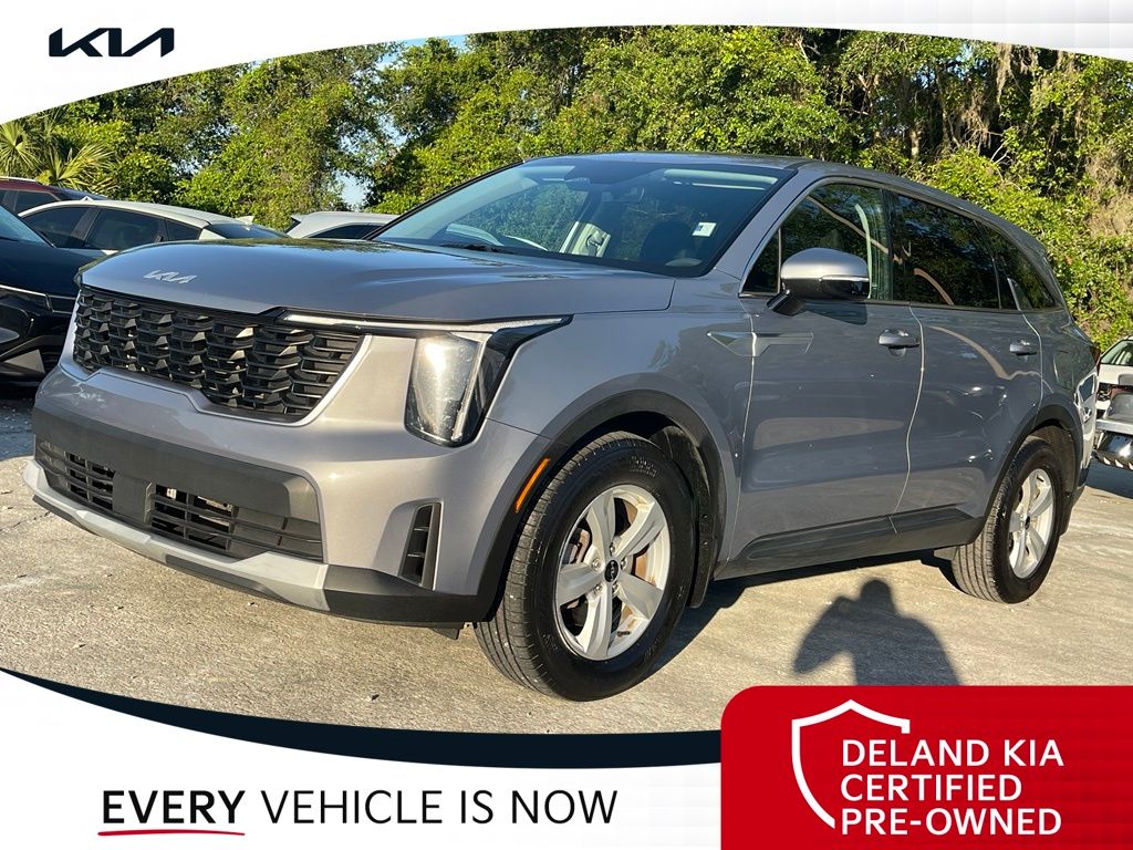 2024 Kia Sorento LX - Photo 9