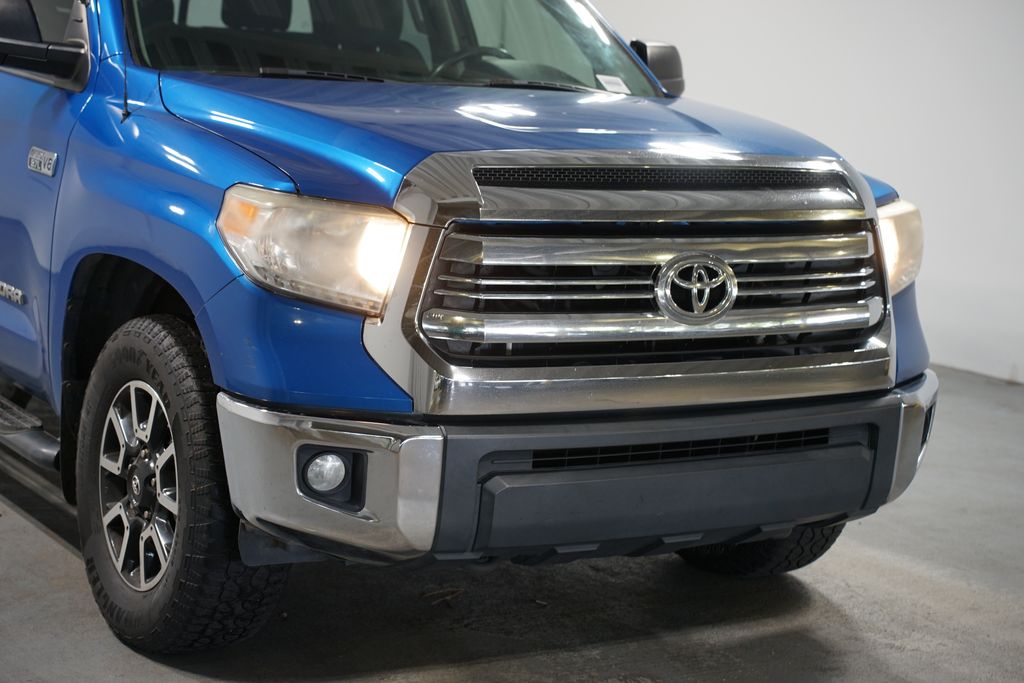 Thumbnail: 2017 Toyota Tundra - 4