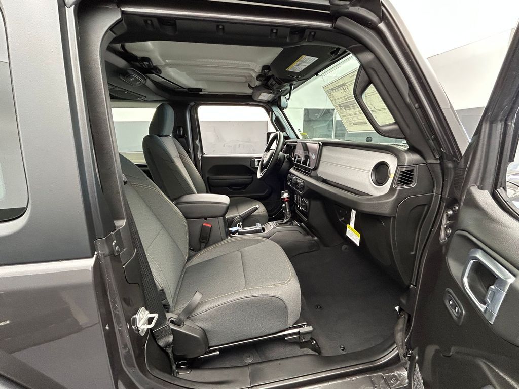 New 2026 Granite Crystal Metallic Clearcoat Jeep Sport image 29