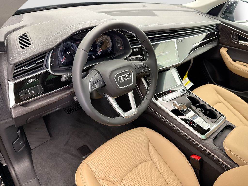 Thumbnail: 2026 Audi Q8 - 9