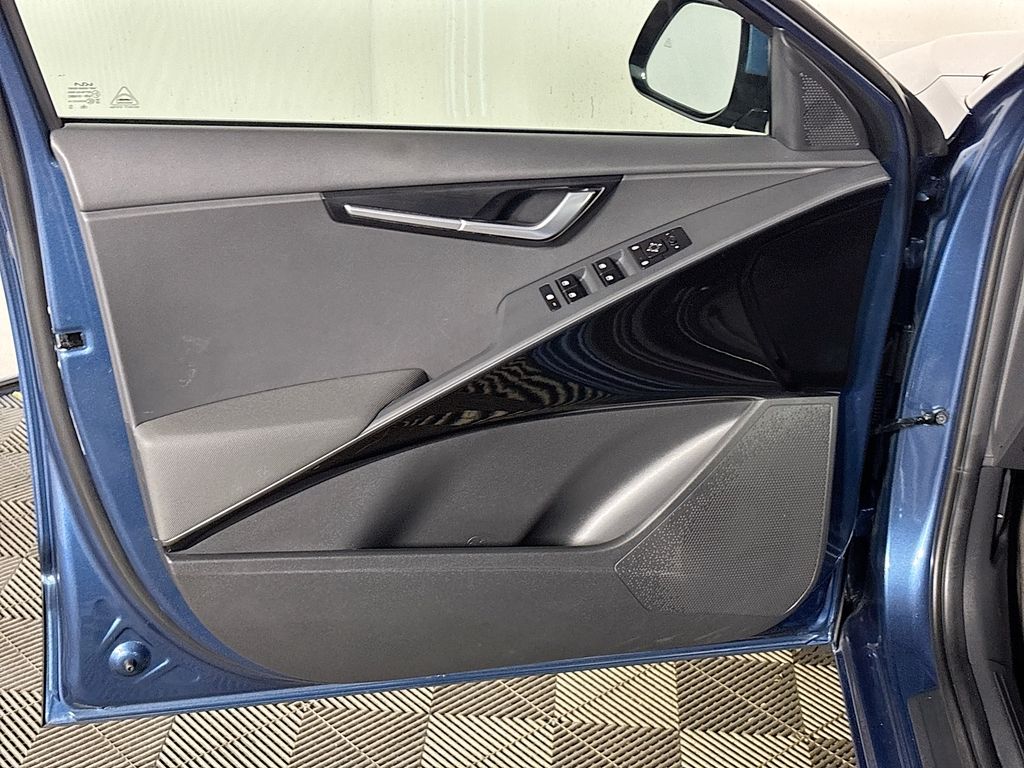 2023 Kia Niro EV Wind