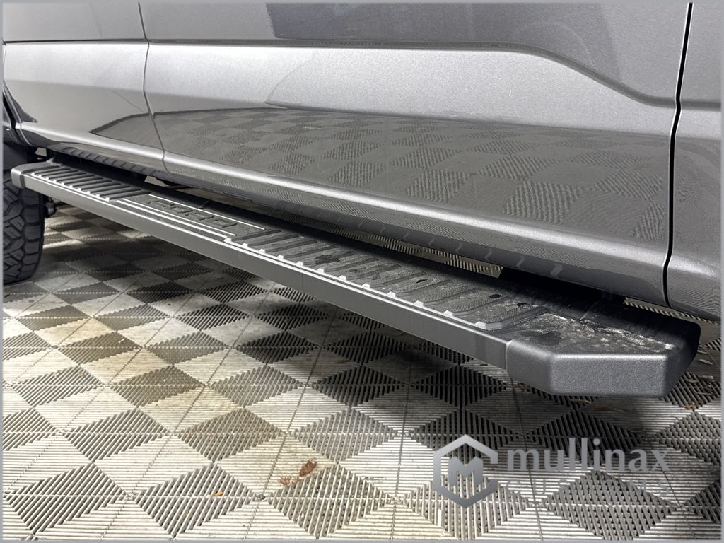 New 2026 Gray Ford XLT image 25
