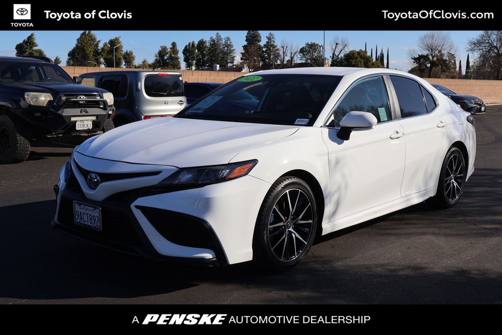 2022 Toyota Camry SE -
                Clovis, CA