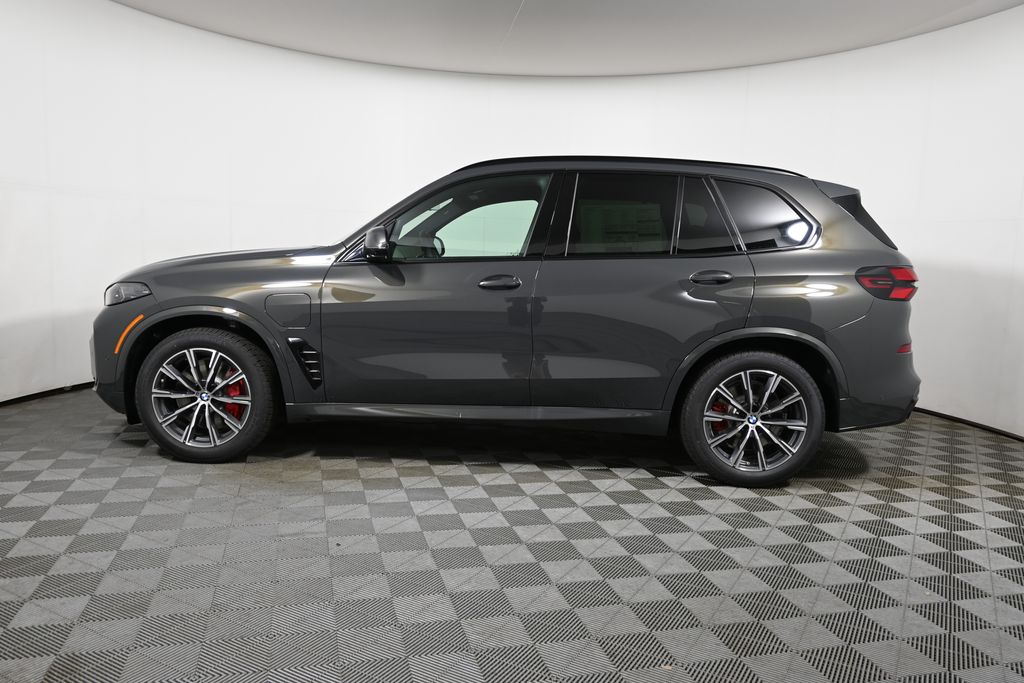 Thumbnail: 2026 BMW X5 - 2