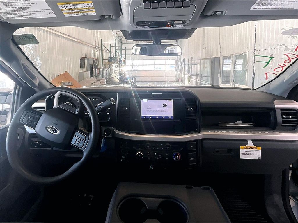 2026 Ford F-250SD — photo 12