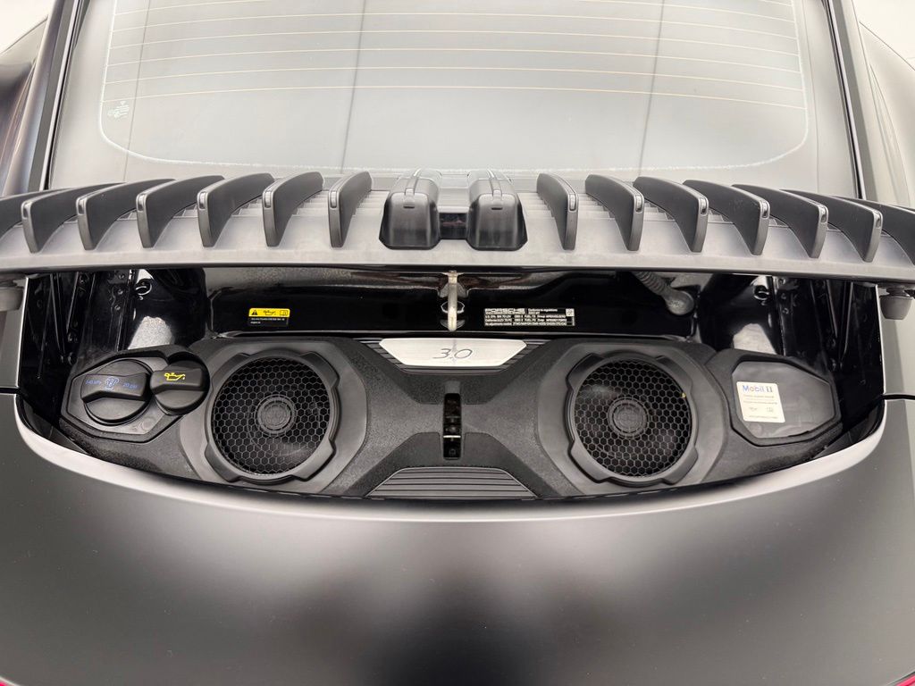Thumbnail: 2022 Porsche 911 - 28