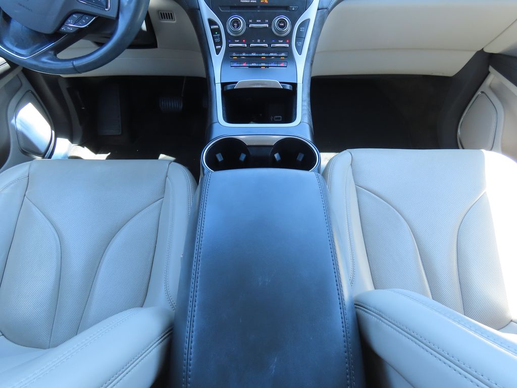 Thumbnail: 2017 Lincoln MKX - 9