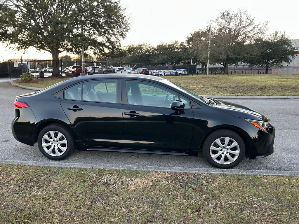 Thumbnail: 2024 Toyota Corolla - 6