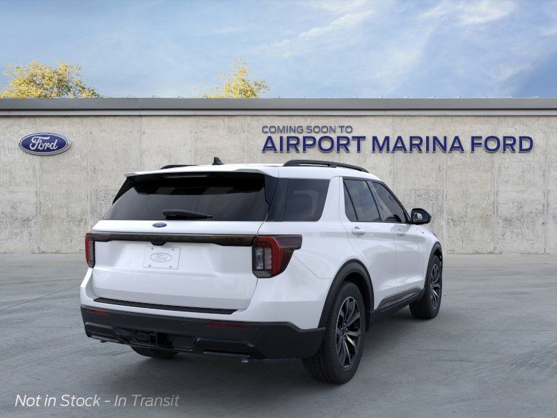 2025 Ford Explorer ST-Line 9