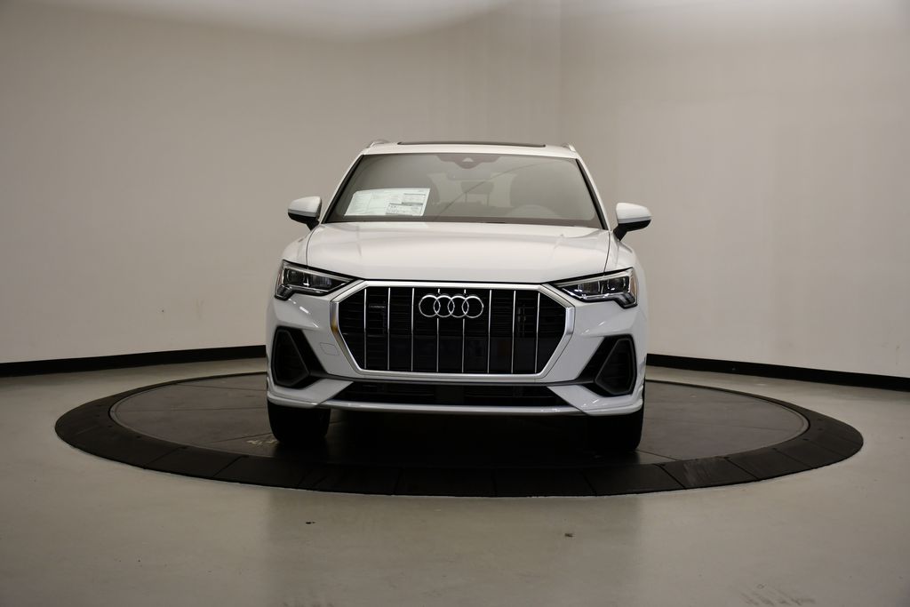 Thumbnail: 2025 Audi Q3 - 8