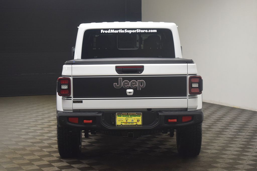 new 2026 Jeep Gladiator car, priced at $59,025