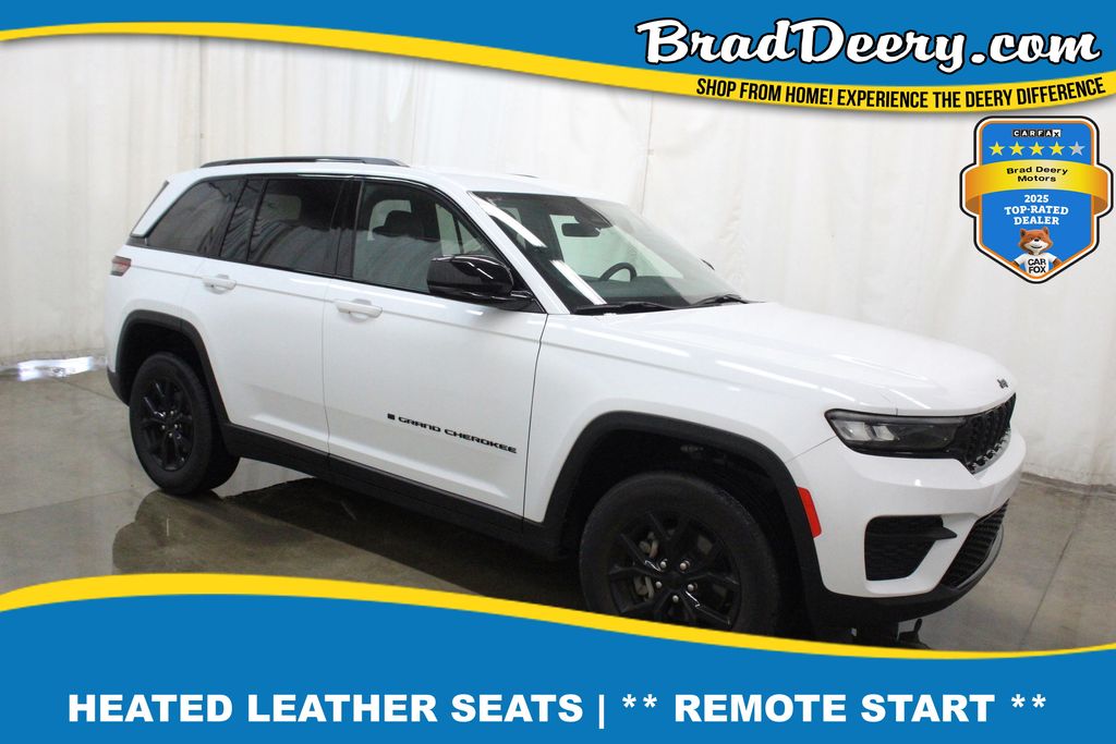 Bright White Clearcoat 2025 Jeep Grand Cherokee Altitude 4WD SUV / Crossover Four-Wheel Drive 8-Speed Automatic