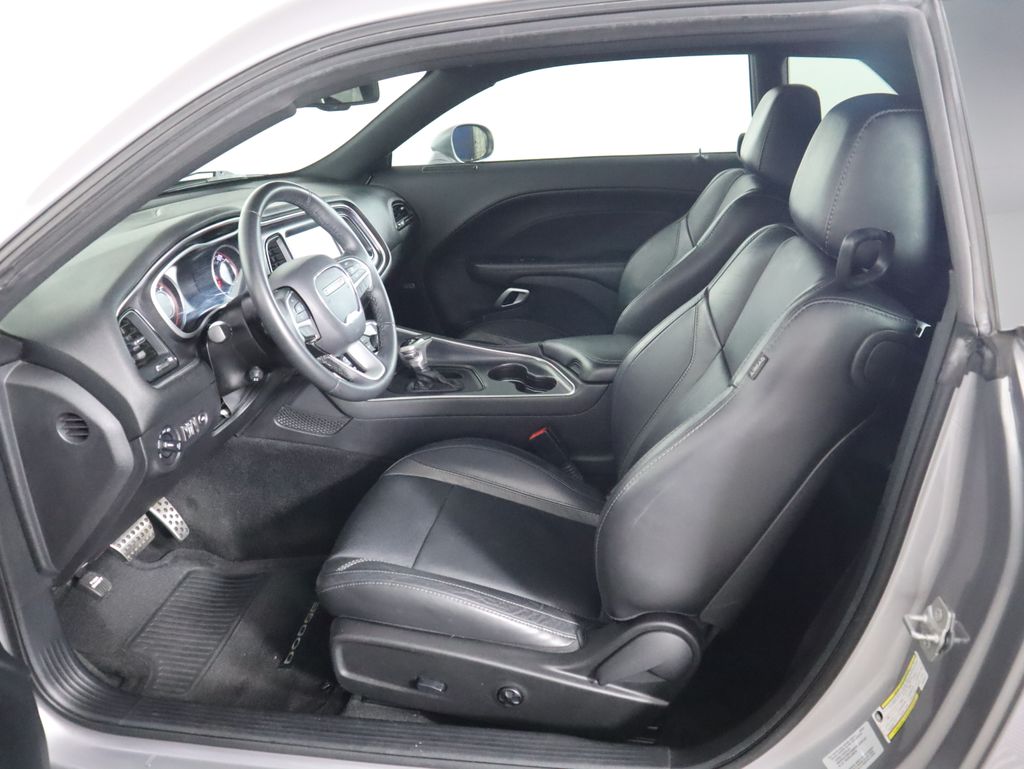 Thumbnail: 2015 Dodge Challenger - 19