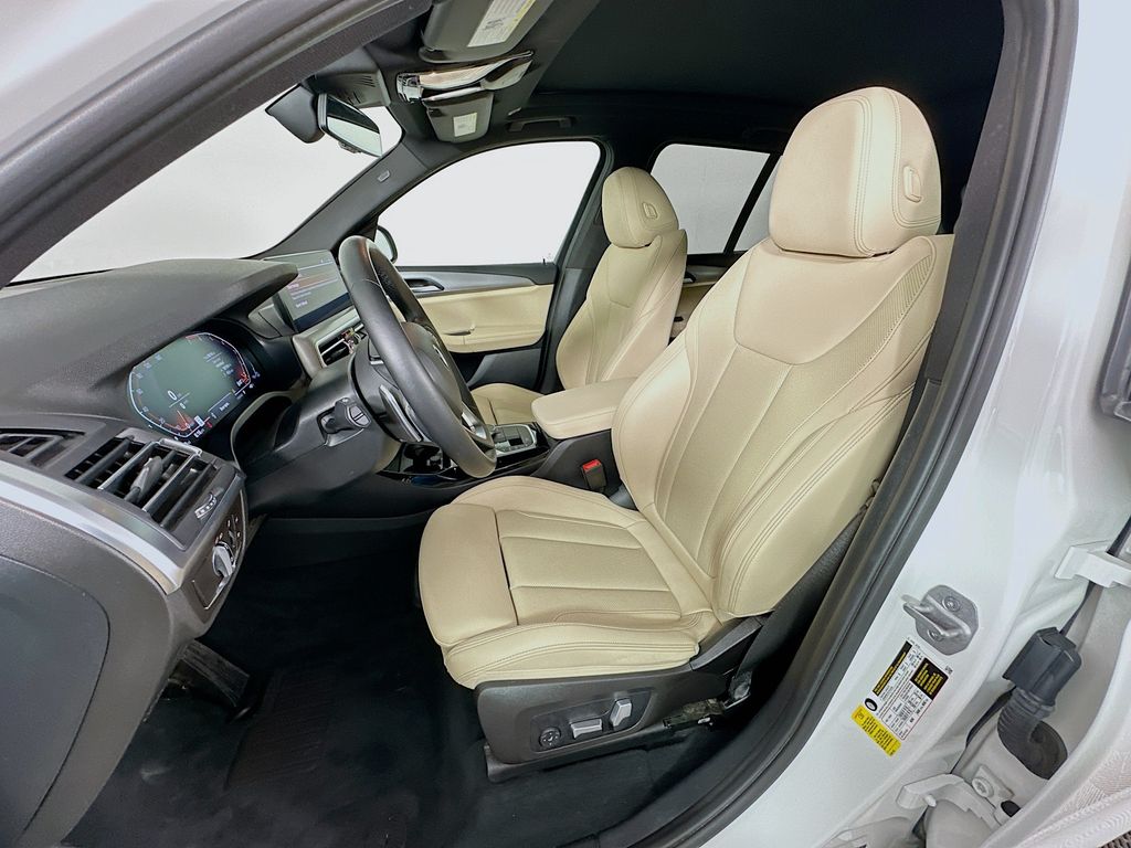 Thumbnail: 2023 BMW X3 - 21