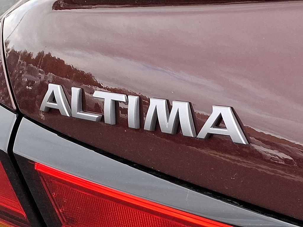 Thumbnail: 2025 Nissan Altima - 10