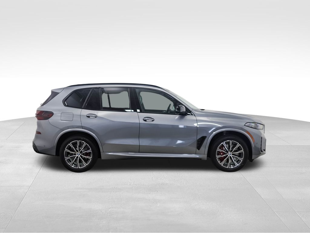 2025 BMW X5 M60i 6