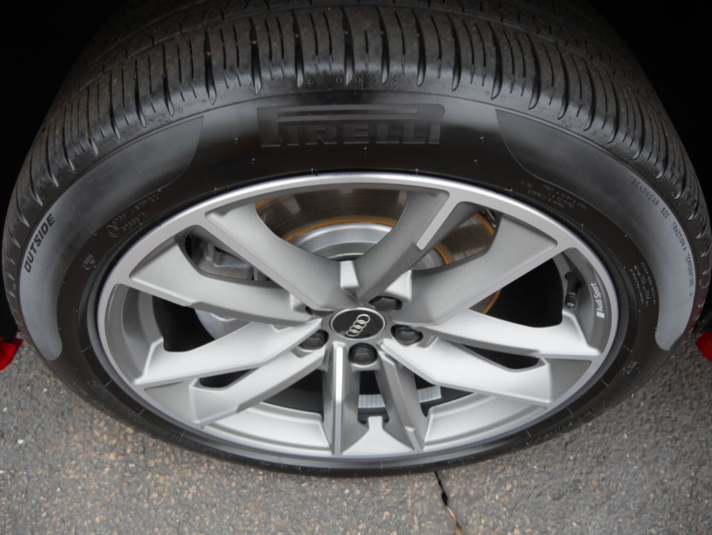 Thumbnail: 2022 Audi Q3 - 12