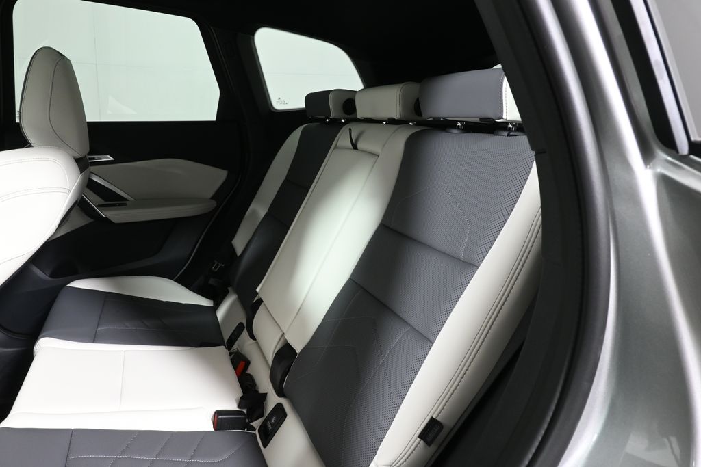 Thumbnail: 2027 BMW X1 - 4