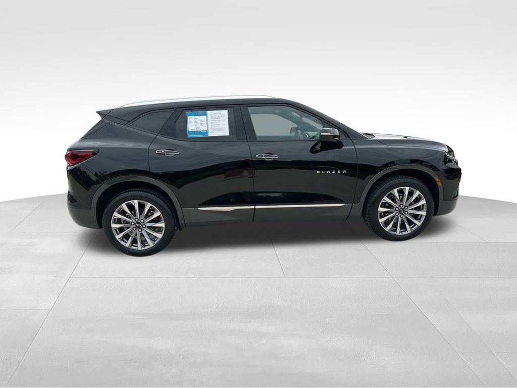 2022 Black Chevrolet Blazer Premier FWD SUV