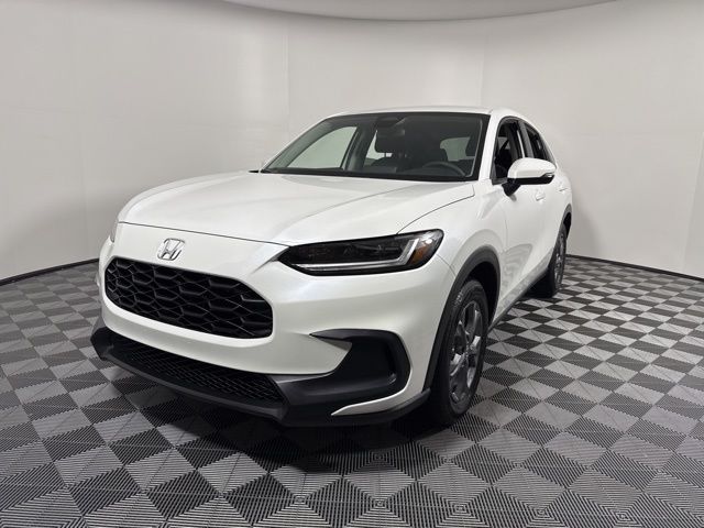 Platinum White Pearl 2026 Honda HR-V LX FWD SUV / Crossover Front-Wheel Drive Continuously Variable Transmission