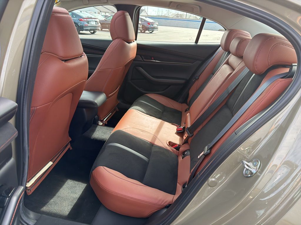 Thumbnail: 2025 Mazda Mazda3 - 20