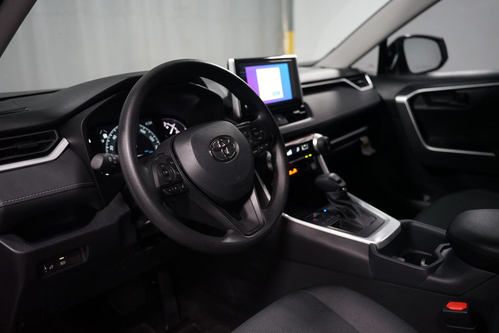 Thumbnail: 2025 Toyota RAV4 - 12