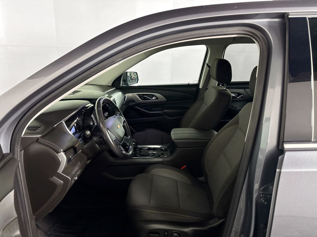 2021 Chevrolet Traverse LT