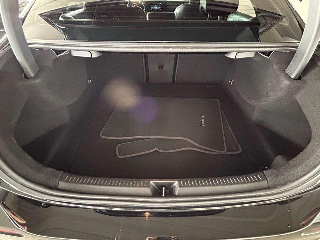 Used 2020 Cosmos Black Metallic Mercedes-Benz A 220 image 40