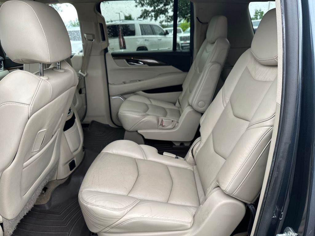 Used Car 2020 Cadillac Escalade Esv  Luxury For Sale Under $25,000 In Austin, Texas