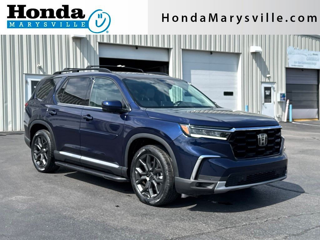 Black (Obsidian Blue Pearl) 2024 Honda Pilot SUV / Crossover All-Wheel Drive Automatic
