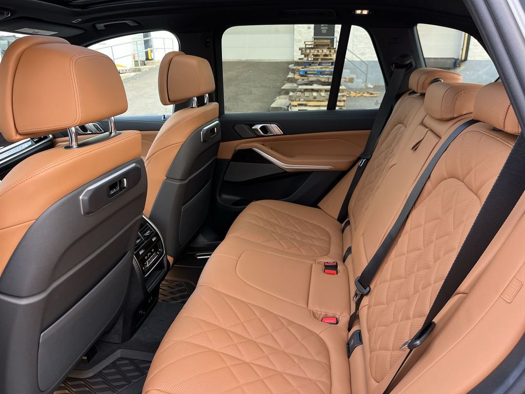 Thumbnail: 2026 BMW X5 - 23