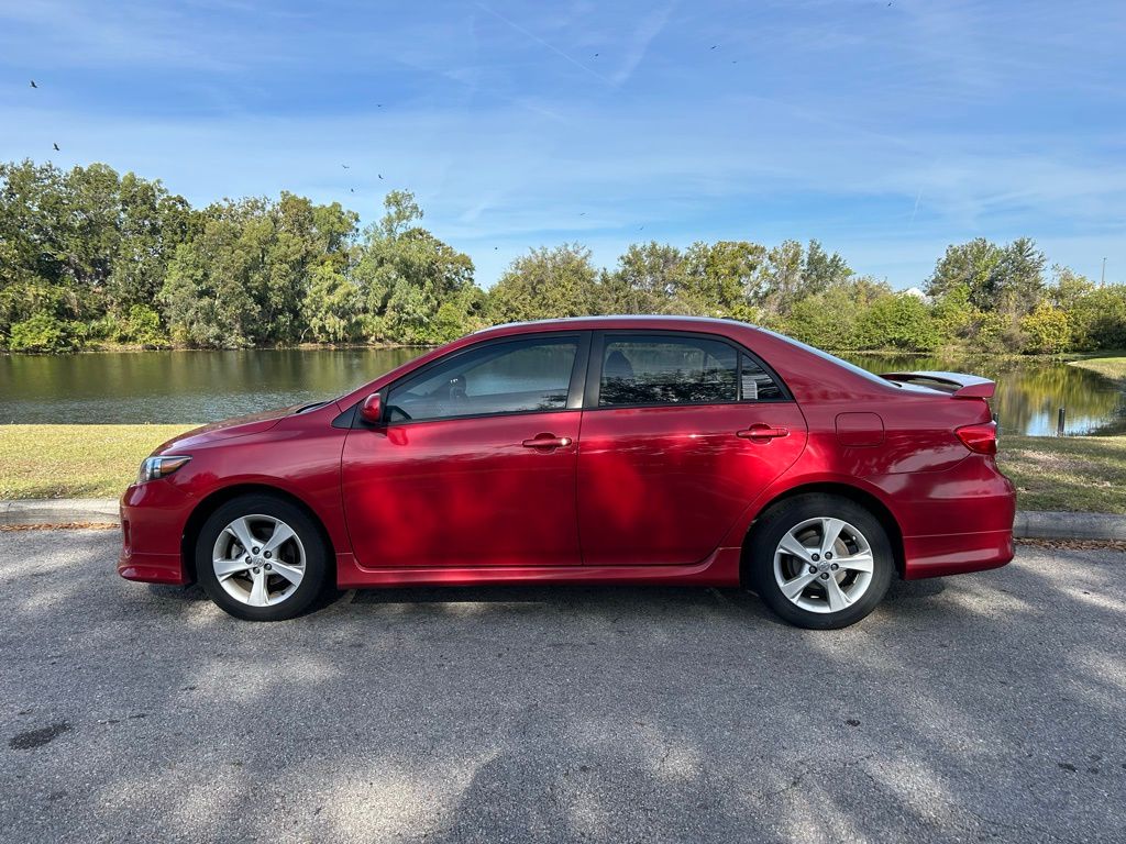 Thumbnail: 2011 Toyota Corolla - 2